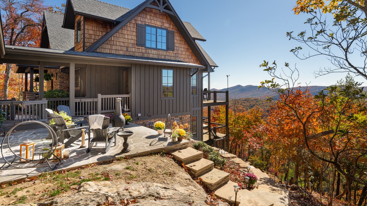 Powell Construction custom mountain home