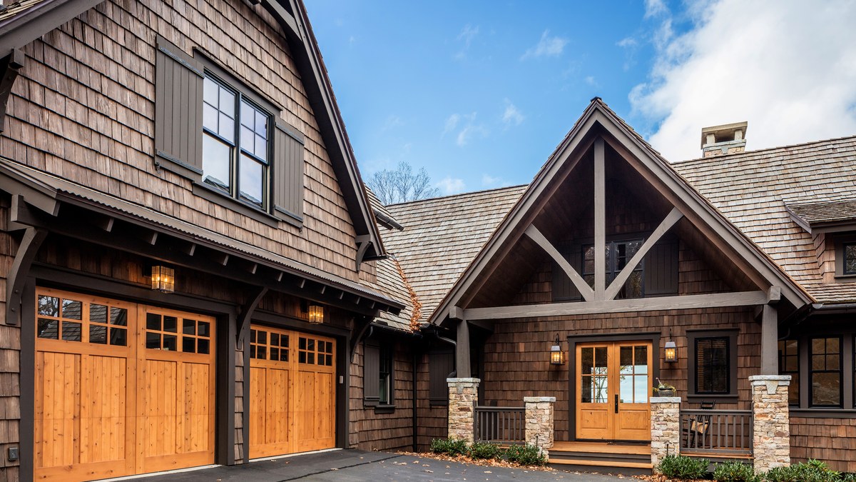 Custom mountain home exterior